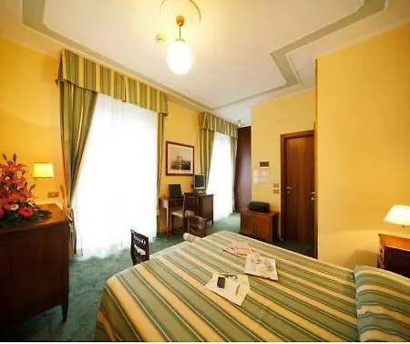 Grand Hotel 4*