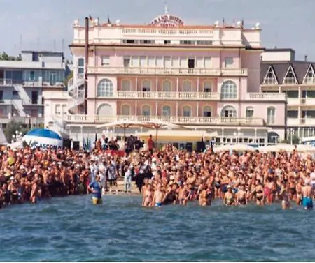 Grand Hotel 4*