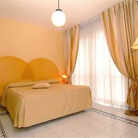 Grand Hotel 4*